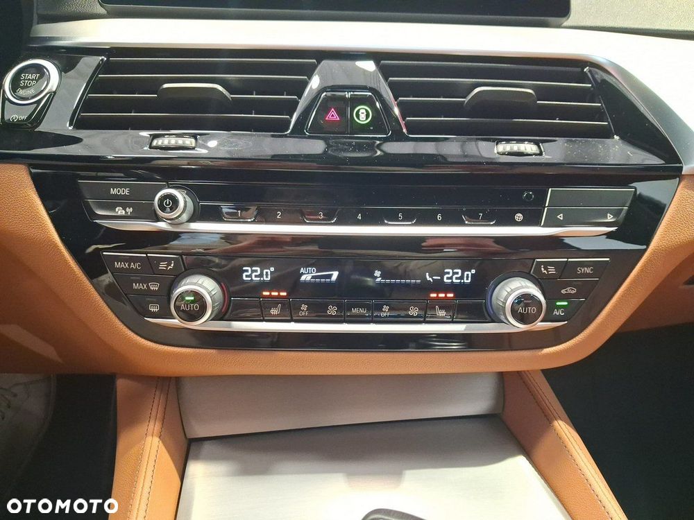 BMW Seria 5 - 32
