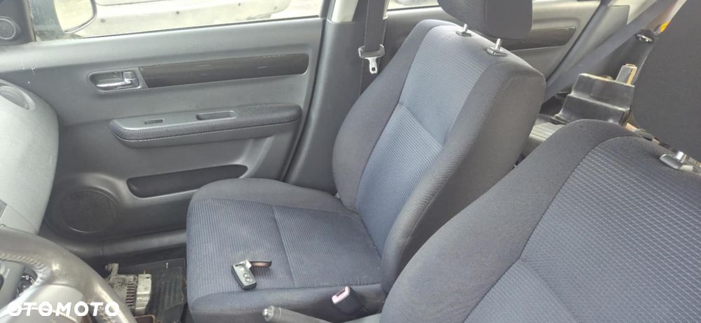 Suzuki Swift mk6 fotel lewy lub prawy przód europa - 2