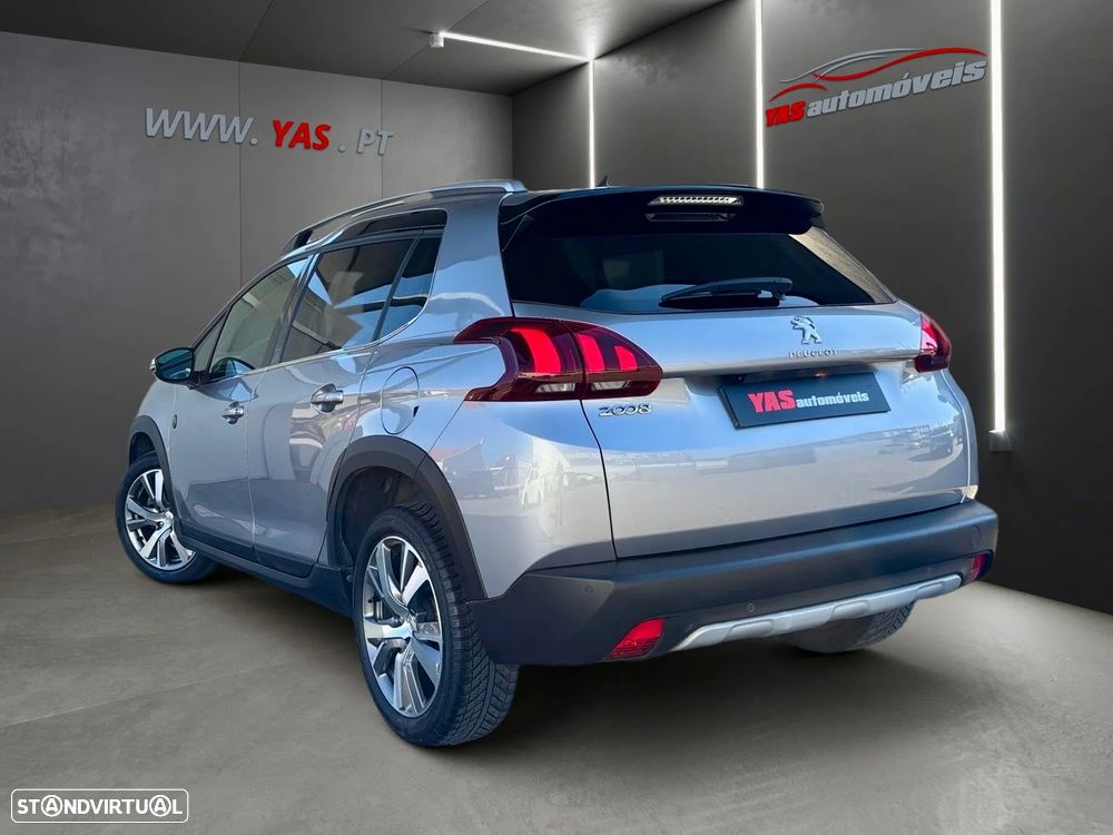 Peugeot 2008 1.2 PureTech Crossway EAT6 - 28