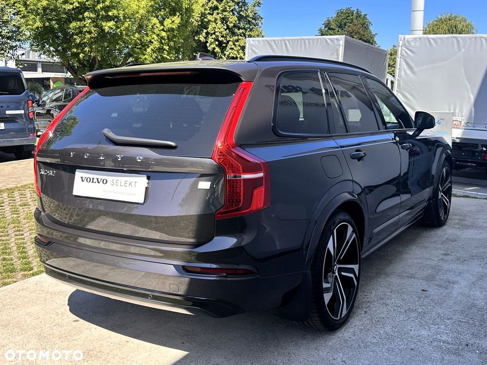 Volvo XC 90 - 7