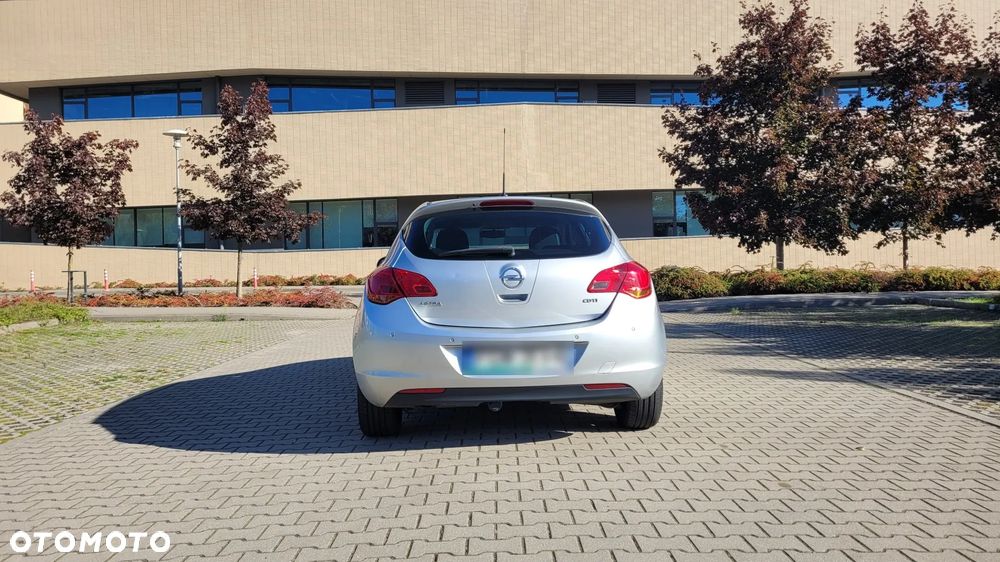 Opel Astra 1.7 CDTI Cosmo - 3