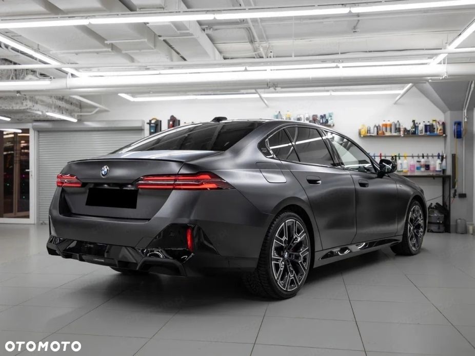 BMW Seria 5 540d xDrive mHEV M Sport - 5