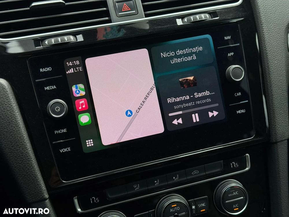 Volkswagen Golf - 32
