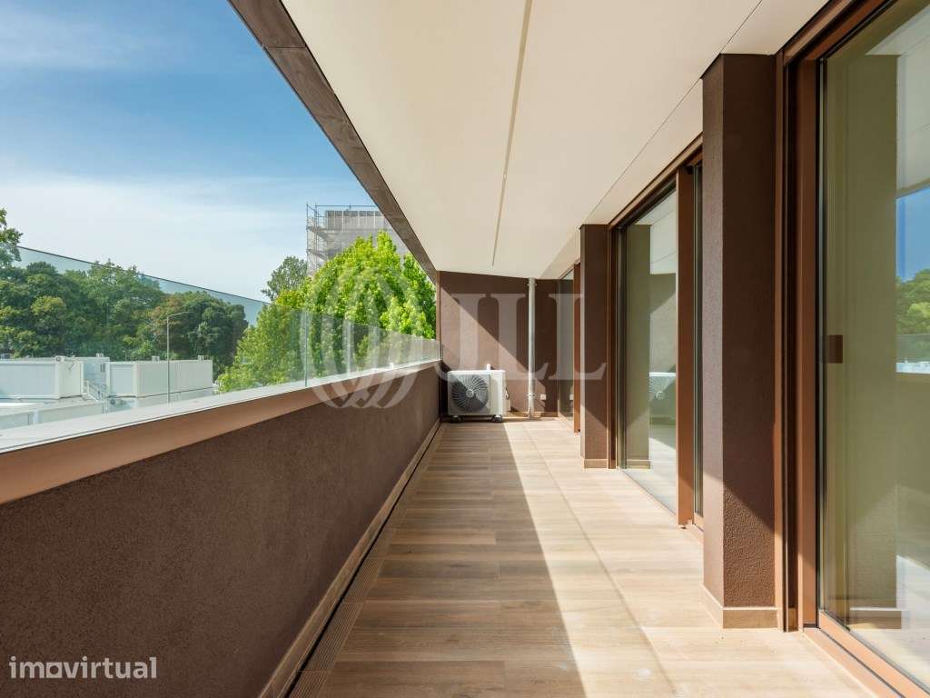 Apartamento T2 com garagem e varanda, Vila Nova de Gaia - Grande imagem: 2/39
