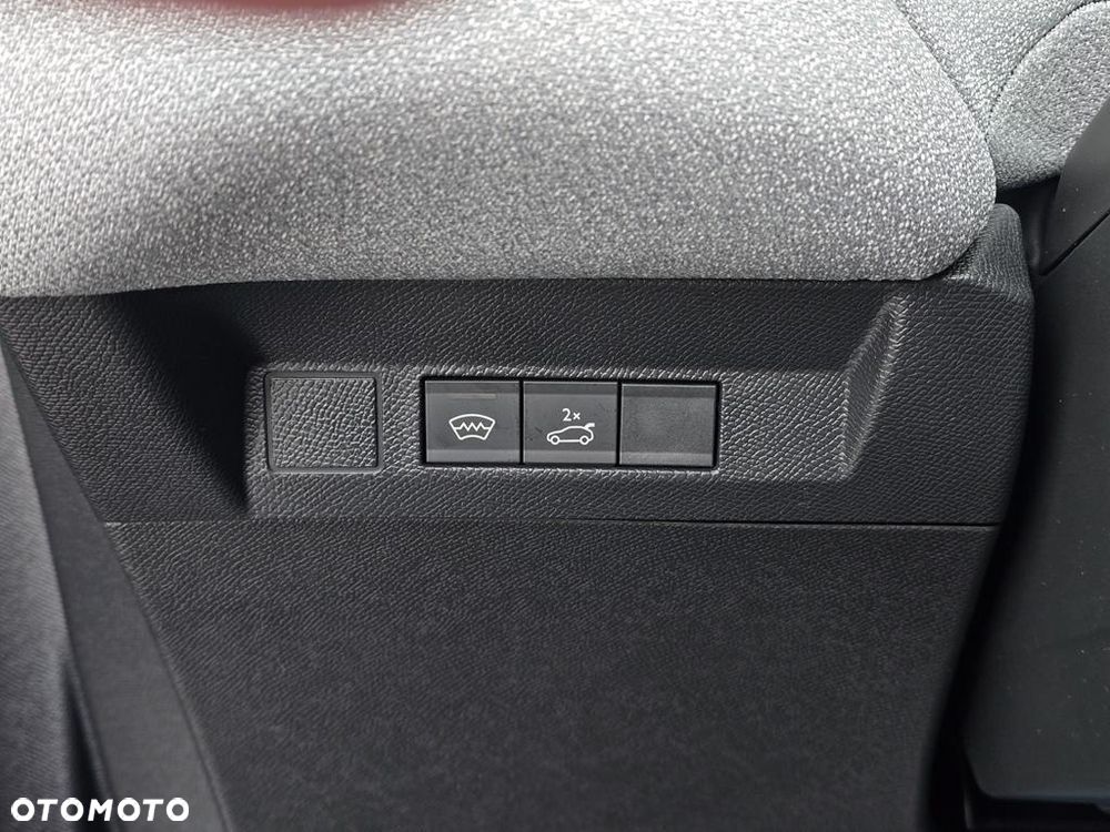 Citroën C5 Aircross 1.2 mHEV Max eDCT6 - 12