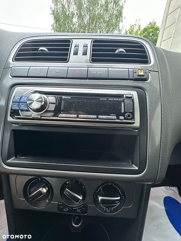 Volkswagen Polo 1.4 16V Trendline - 18
