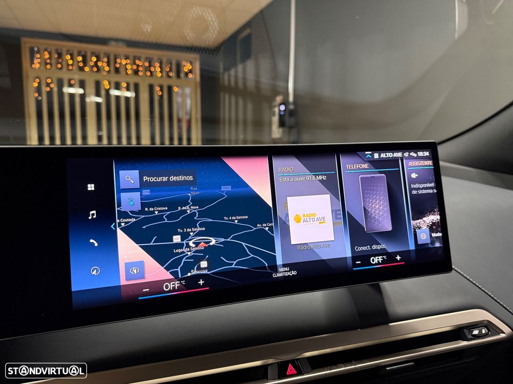 BMW iX xDrive 40 Pack Desportivo - 11