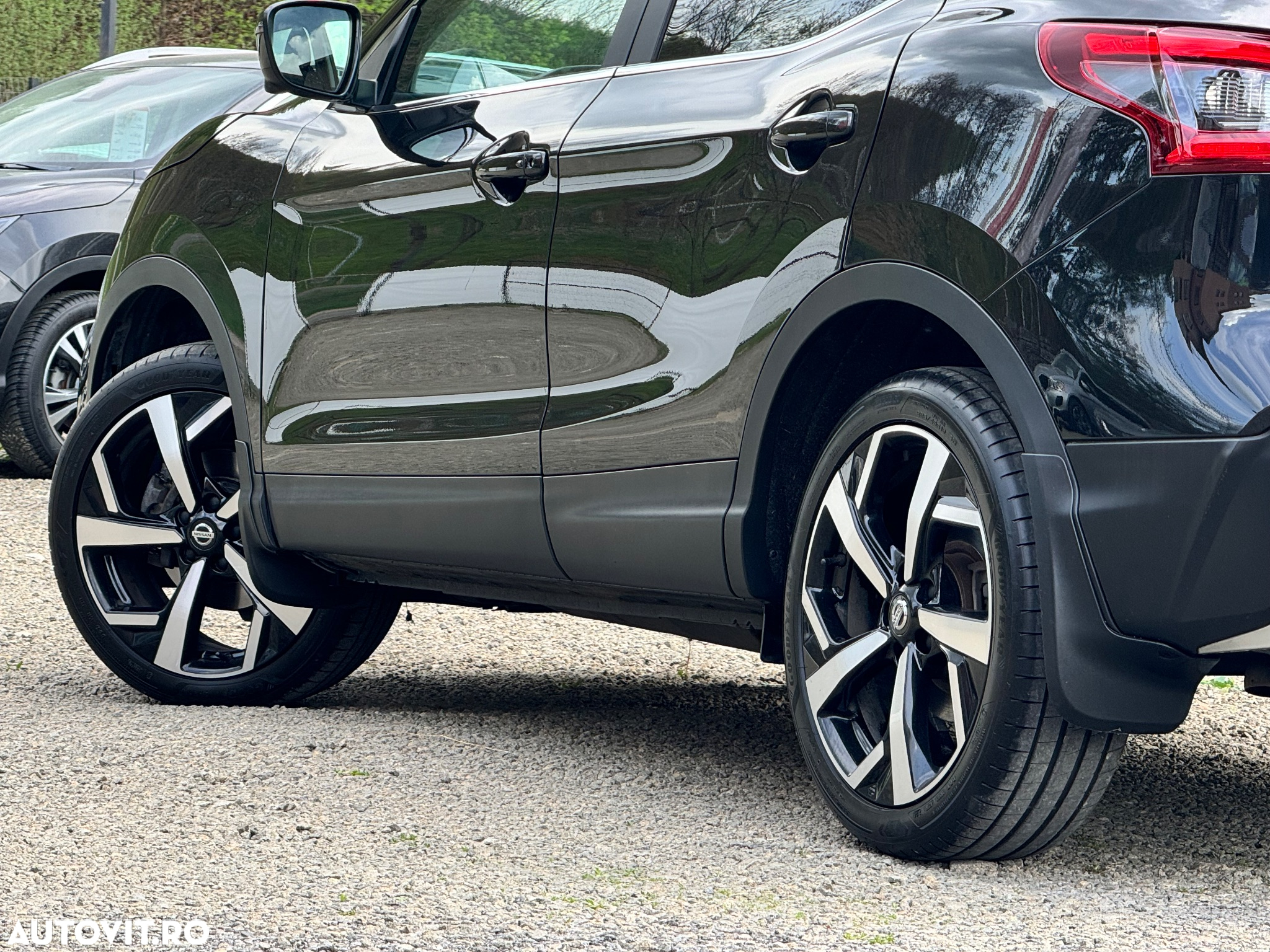 Nissan Qashqai 1.6 DCI TEKNA+ - 14