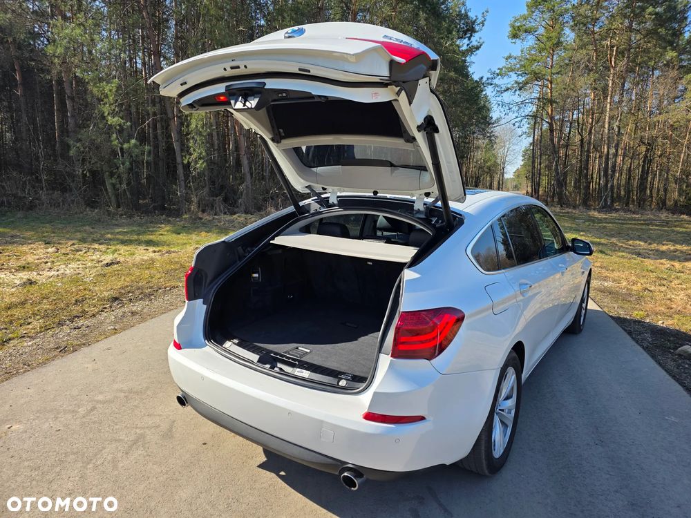 BMW Seria 5 535i xDrive - 10