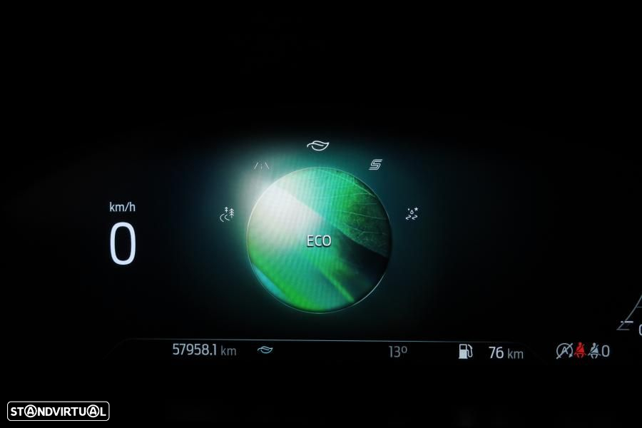 Ford Focus 1.0 EcoBoost Active X - 25