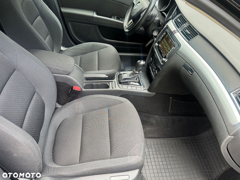 Skoda Superb 2.0 TDI Green tec 4x4 DSG Elegance - 20