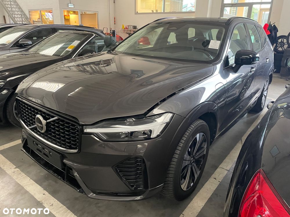Volvo XC 60 B5 B AWD R-Design - 1