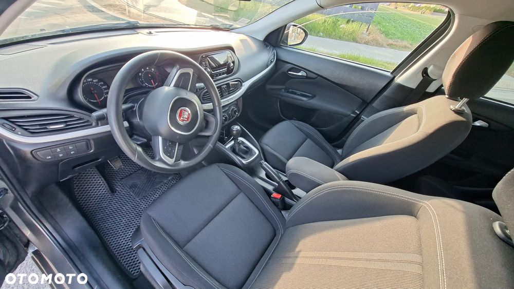 Fiat Tipo 1.4 T-Jet 16v Pop - 9