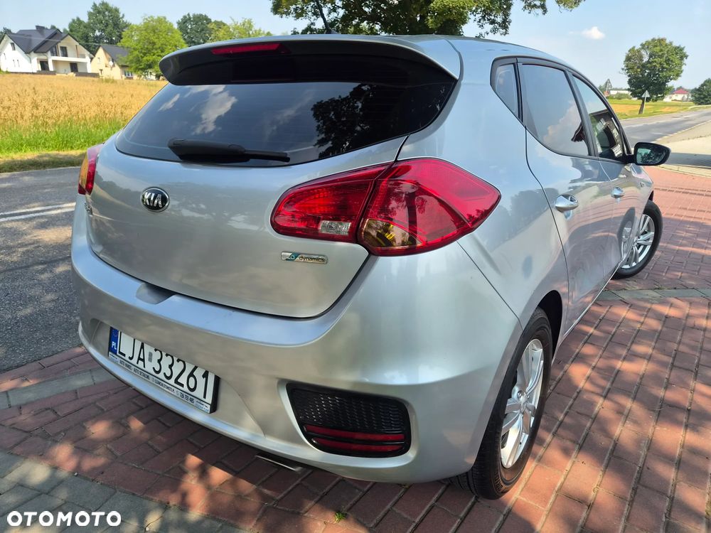 Kia Ceed 1.6 CRDi L - 6