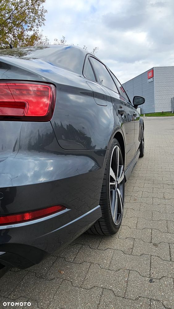 Audi RS3 Limousine - 15