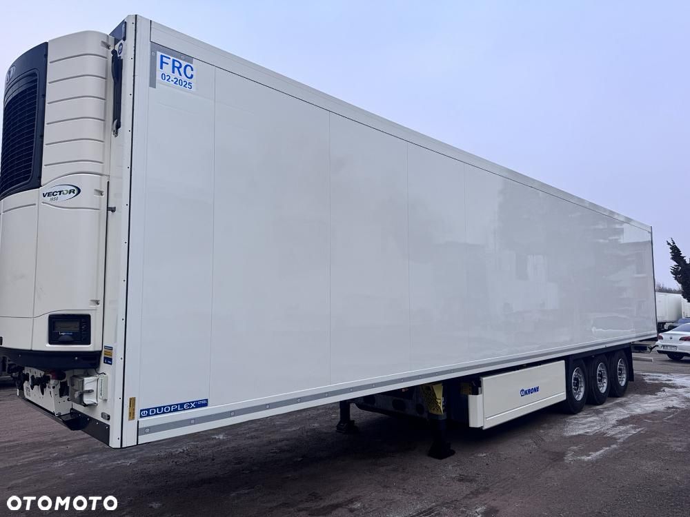 Krone ET:001  Carrier Vector 1950 , Doppelstock - 1