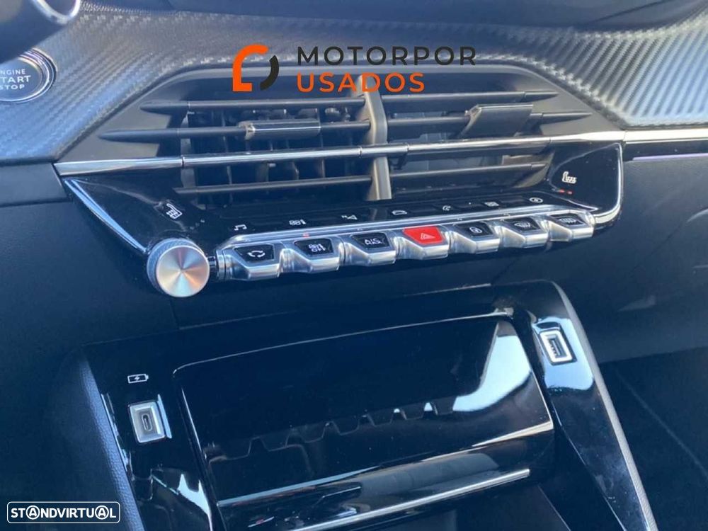 Peugeot e-2008 50 kWh GT Pack - 16