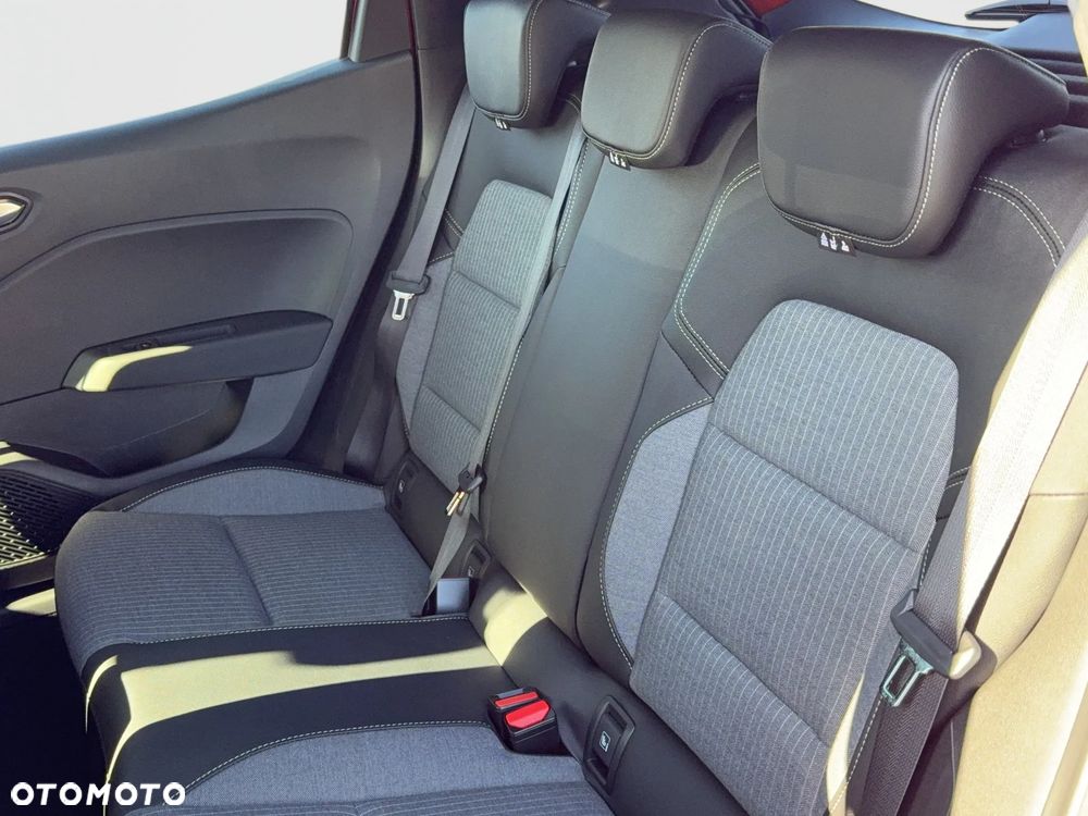 Renault Clio 1.0 TCe Techno Xtronic - 19