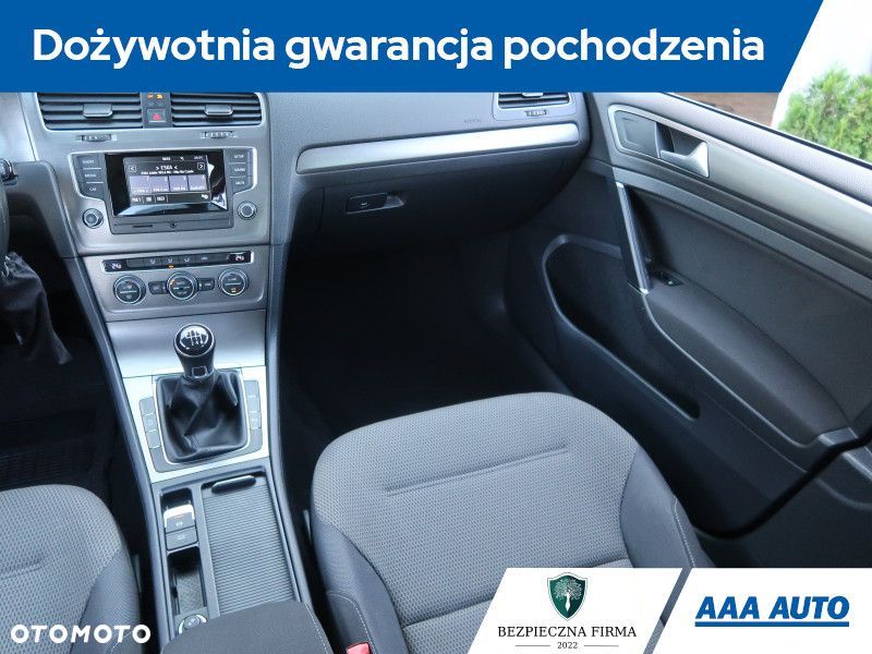 Volkswagen Golf - 9