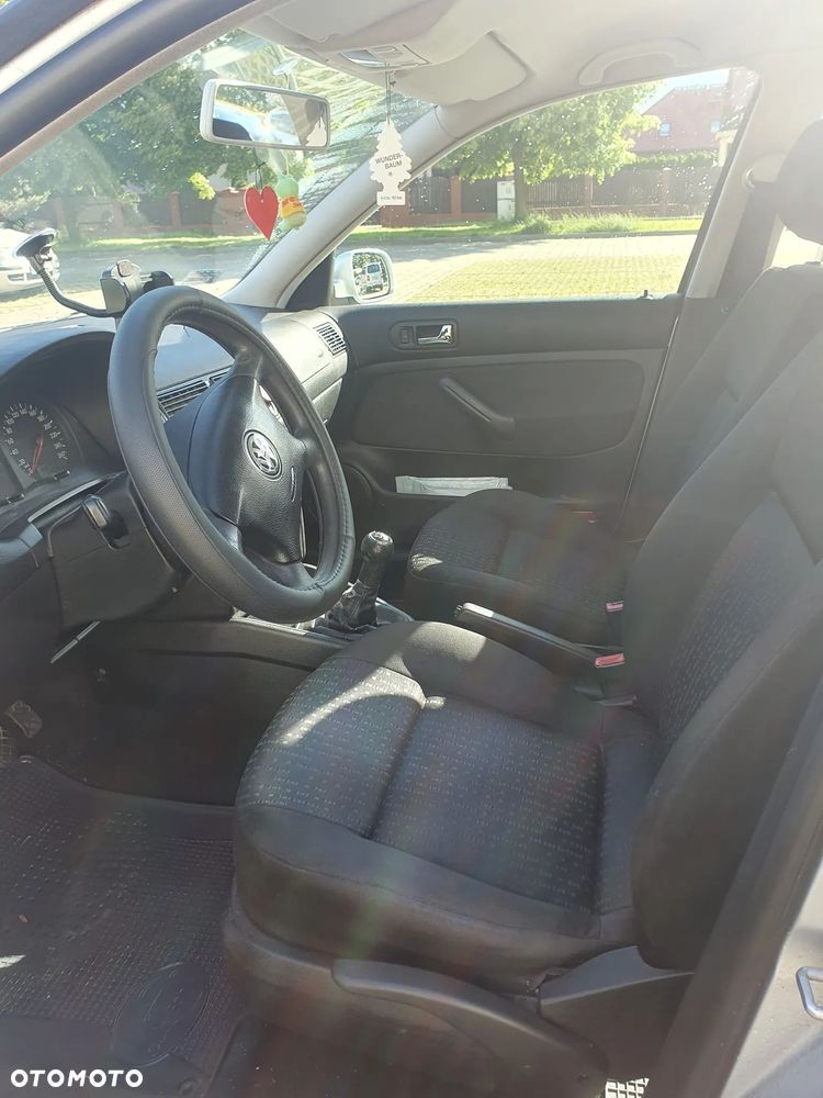 Volkswagen Golf - 5
