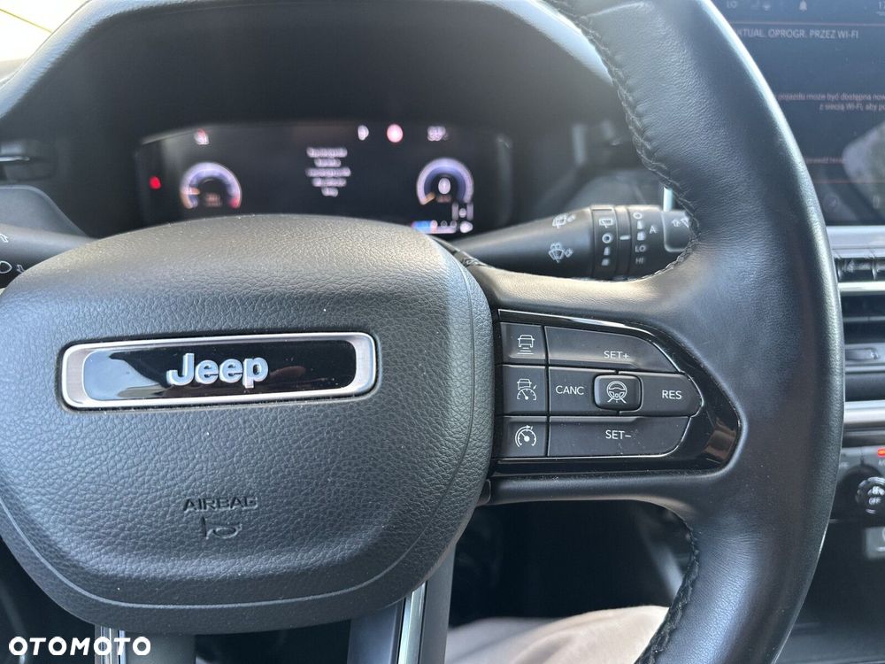 Jeep Compass - 22