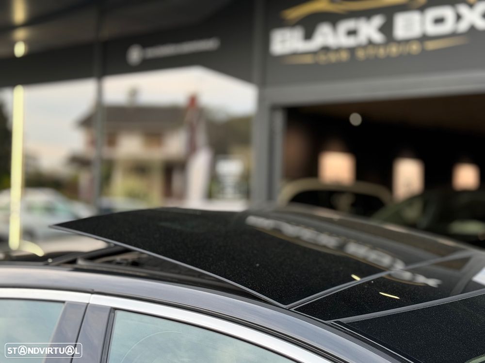 Jaguar XJ 3.0 D V6 Premium Luxury - 36