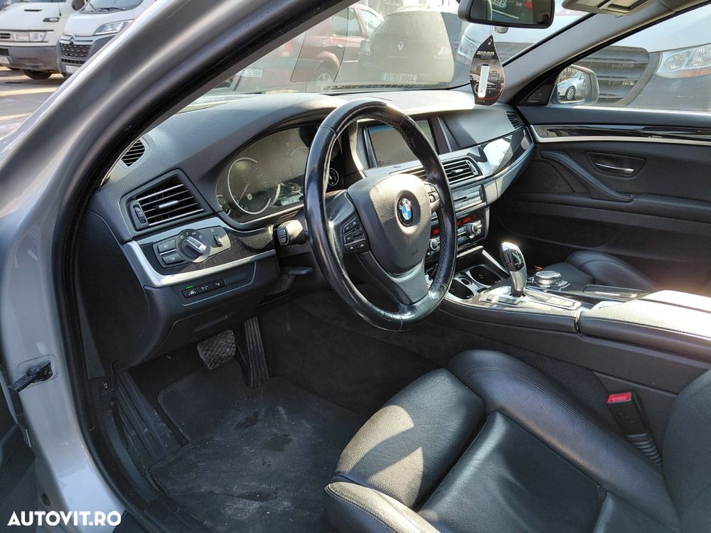 BMW Seria 5 525d Aut. - 10