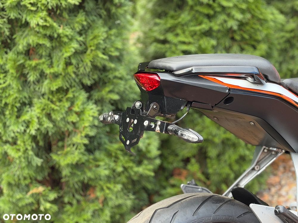 KTM Duke 125 - 23