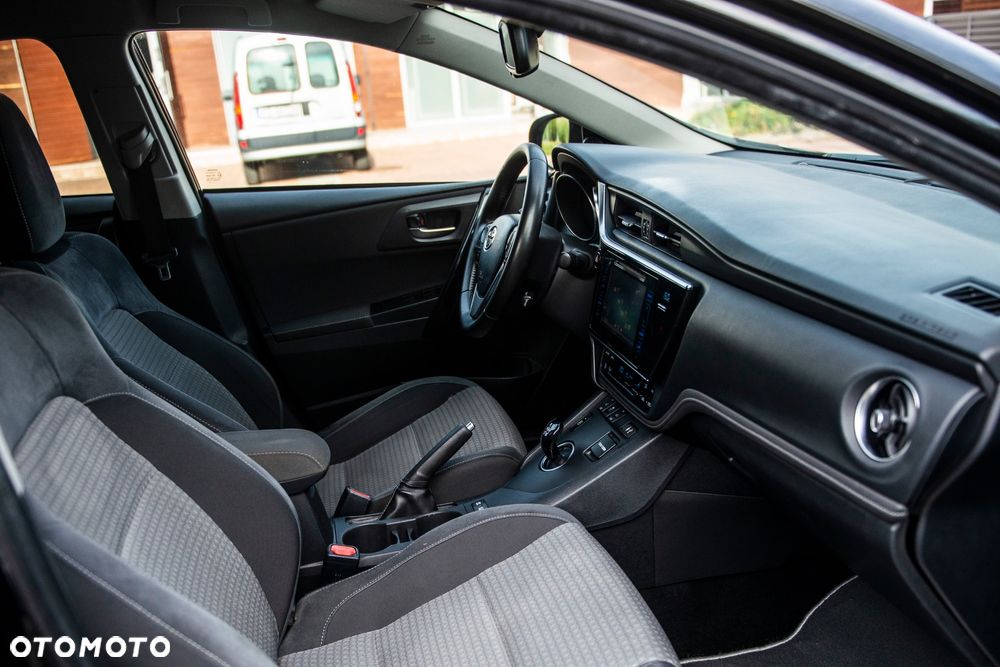Toyota Auris - 27