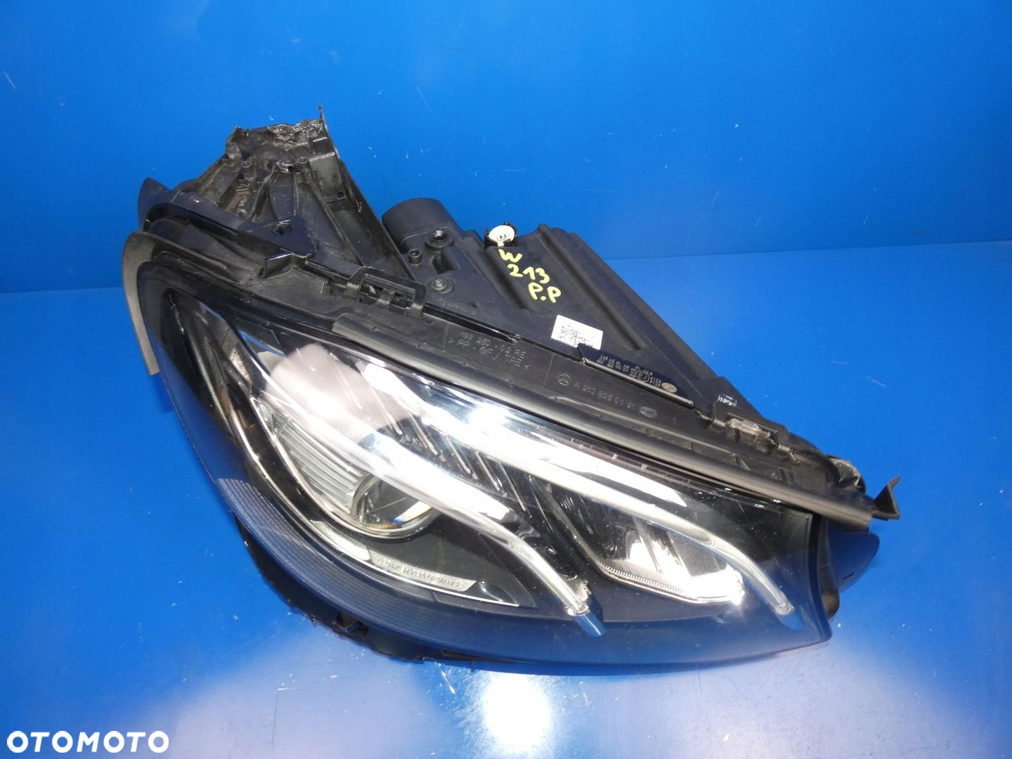 MERCEDES E KLASA W213 LAMPA PRAWY PRZÓD LED HIGH PERFORMANCE ANGLIK - 2