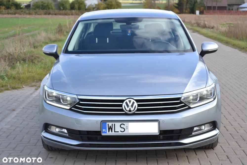Volkswagen Passat 2.0 TDI SCR Comfortline - 8