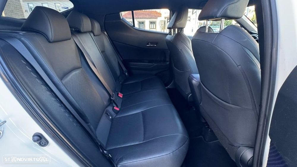 Toyota C-HR 1.8 HSD Exclusive - 13
