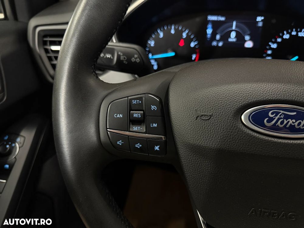 Ford Focus 1.0 EcoBoost MHEV Titanium - 24