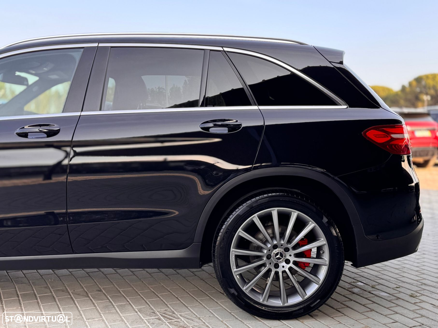 Mercedes-Benz GLC 250 d AMG Line 4-Matic - 4