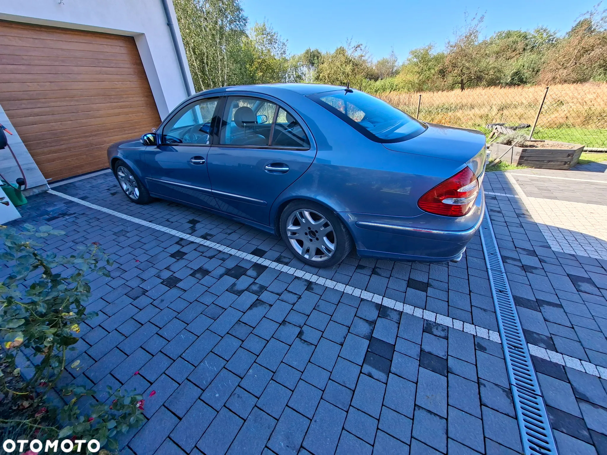 Mercedes-Benz Klasa E - 9