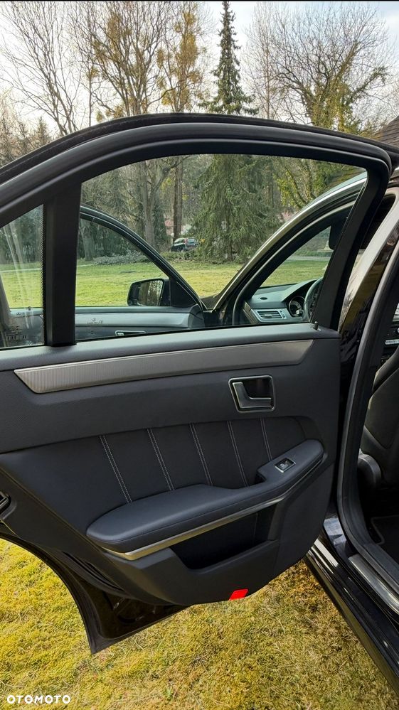 Mercedes-Benz Klasa E 220 BlueTEC 4-Matic Classic - 7