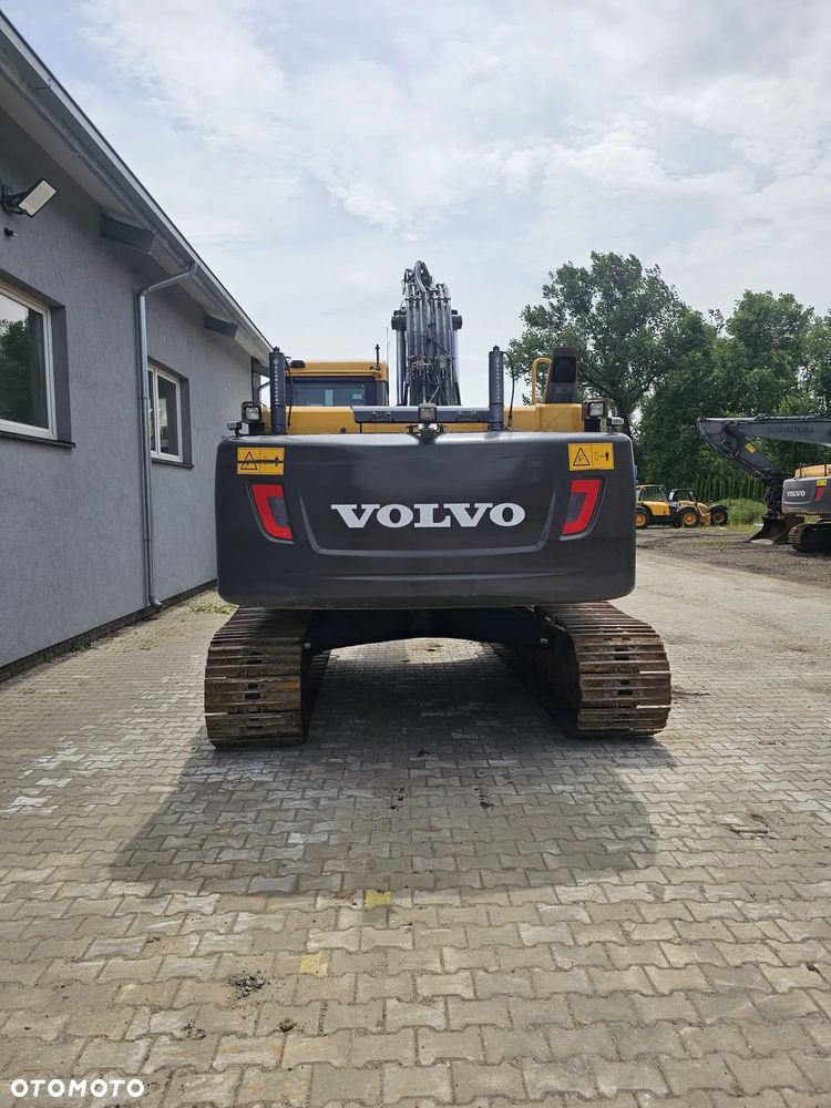 Volvo EC220DL - 4