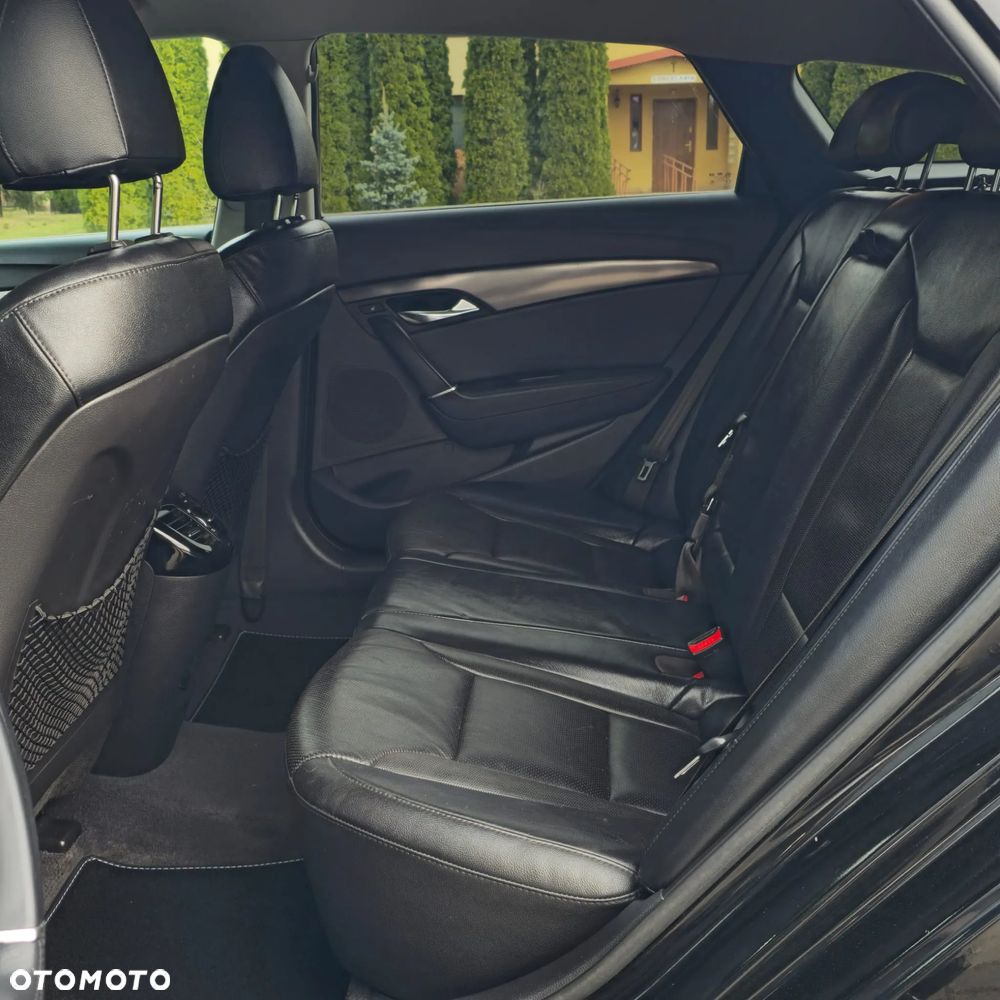 Hyundai i40 Kombi 1.7 CRDi Premium - 23