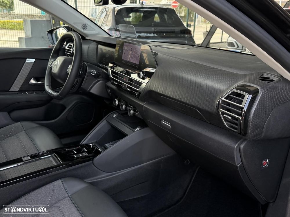 Citroën C4 1.2 PureTech Shine EAT8 - 37