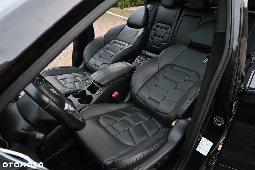 Nissan Qashqai 1.2 DIG-T Xtronic TEKNA+ - 32