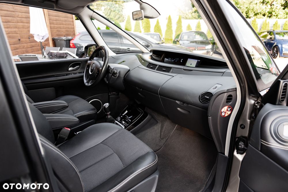 Renault Grand Espace 2.0 Dynamique - 25