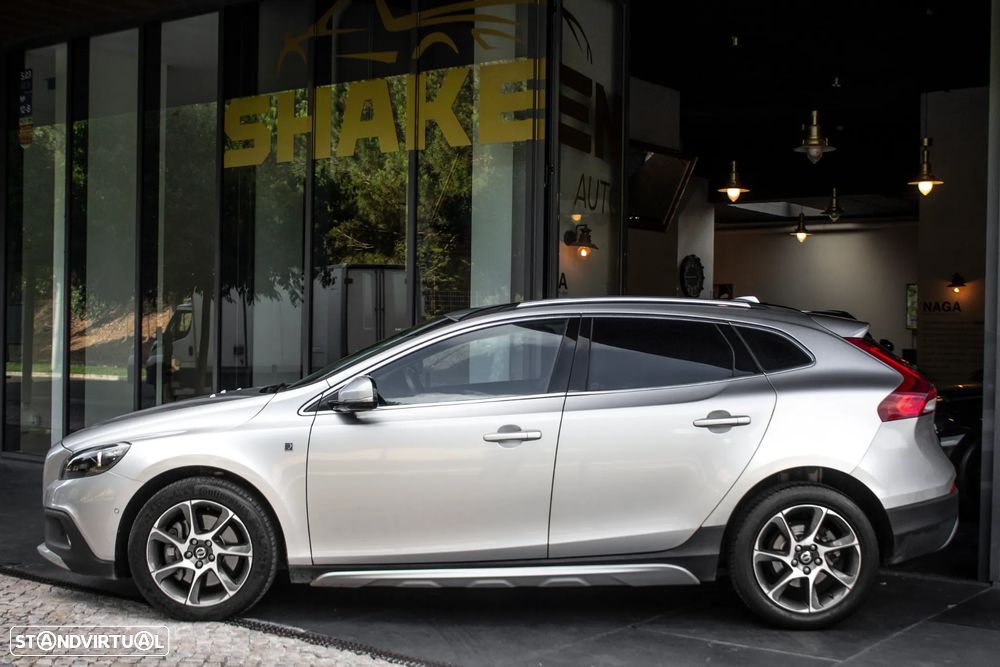 Volvo V40 Cross Country 2.0 D2 Volvo Ocean Race - 2