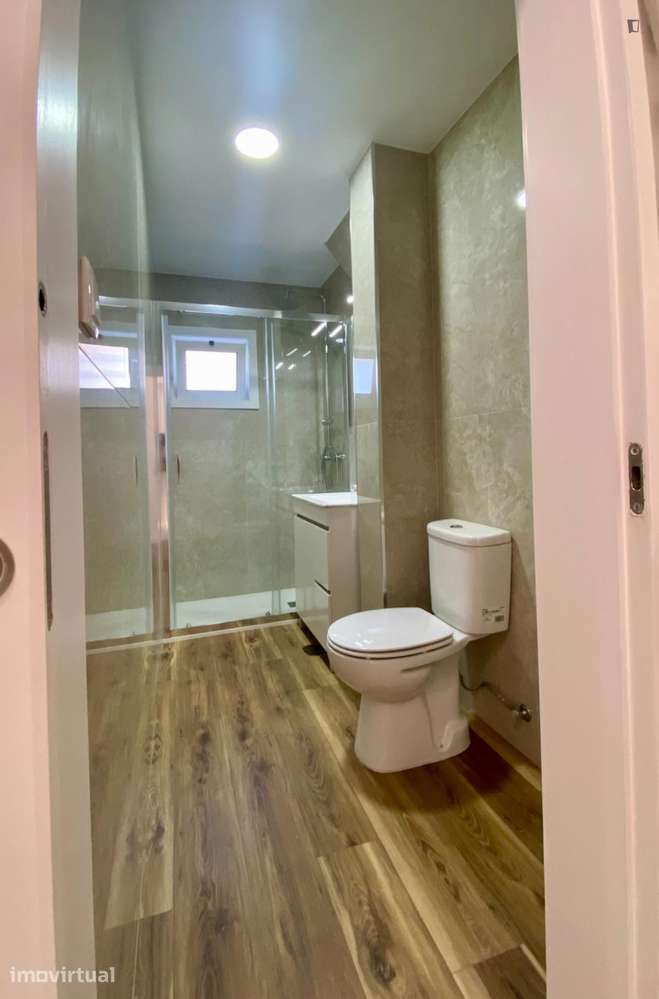 Quarto - localizado em Ramalde Porto - Grande imagem: 5/18