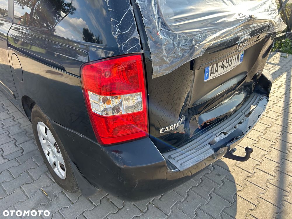 Kia Carnival - 36