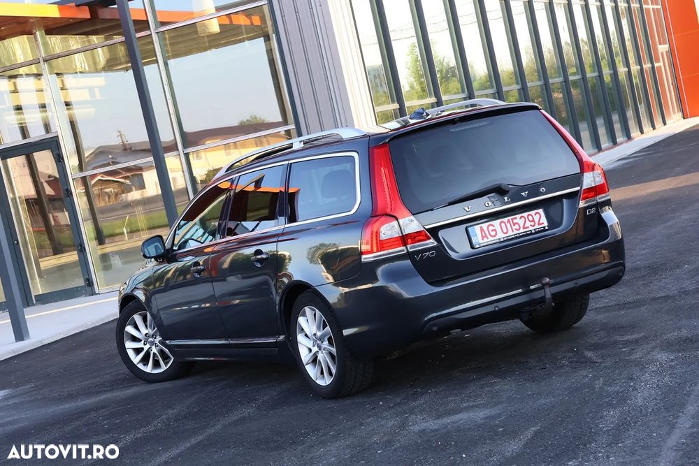 Volvo V70 D2 Geartronic Powershift Summum - 6