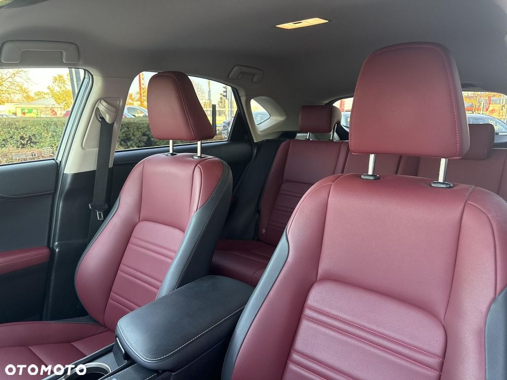 Lexus NX 300h F Impression AWD - 11