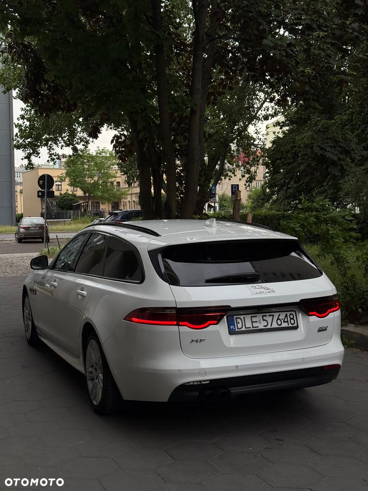 Jaguar XF 20d AWD R-Sport - 3