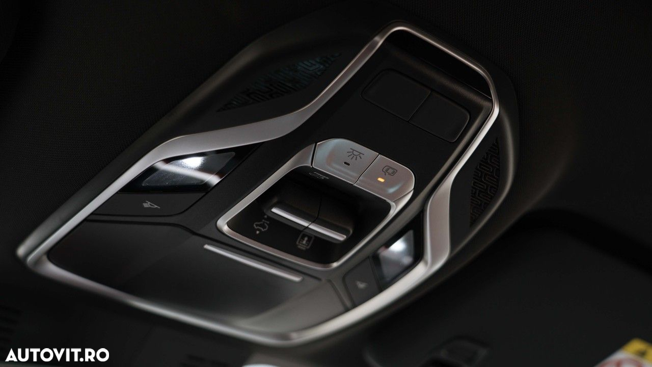 Geely Coolray - 22