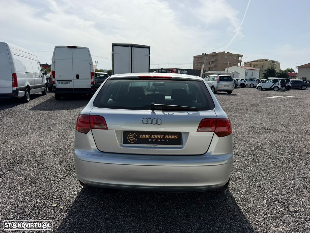 Audi A3 Sportback 2.0 TDi - 10