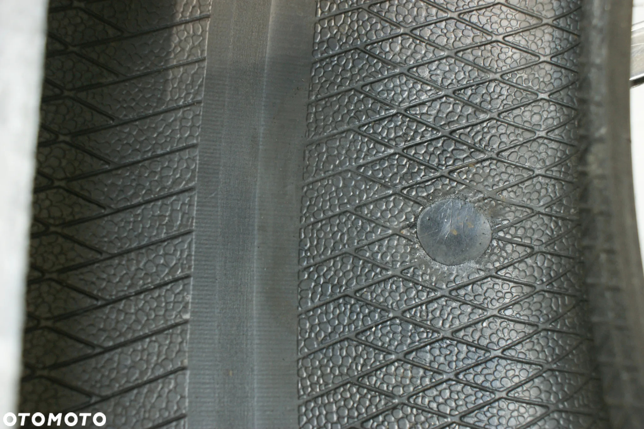 całoroczne 215/55R17 GOODYEAR VECTOR 4SEASONS G2 7,9mm 2023r B1959 - 4
